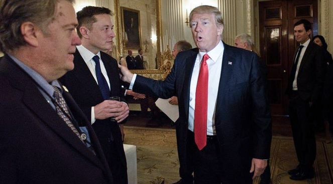 Bela Elon Musk, Trump Desak California Izinkan Tesla Kembali Buka Pabrik