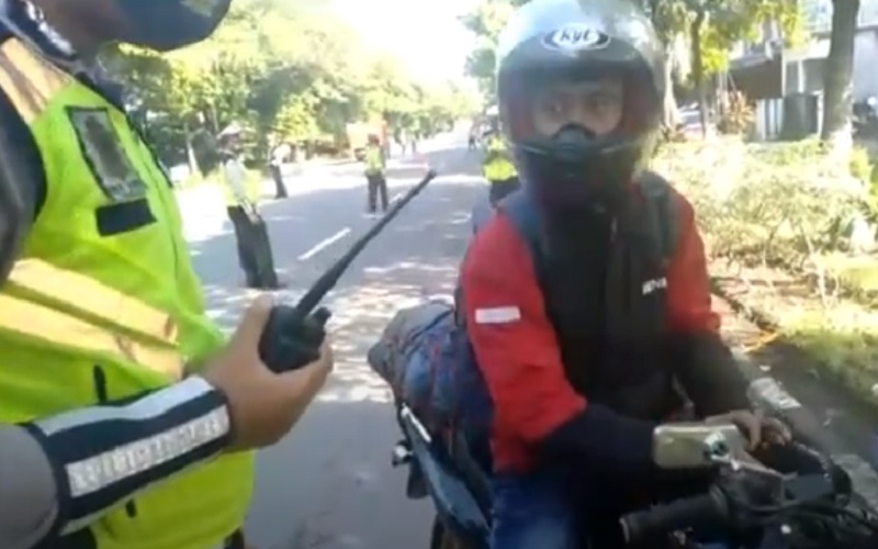 Pemudik dengan Sepeda Motor dari Cikarang Mulai Ramai di Solo