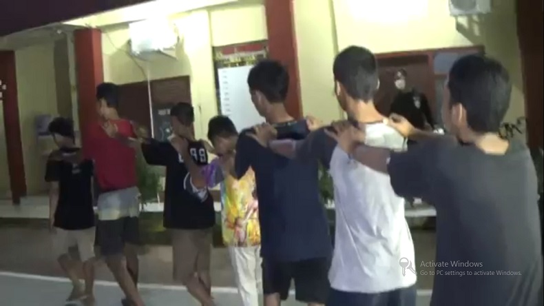 Tawuran Remaja di Makassar, Satu Orang Tewas Tertusuk Busur di Leher