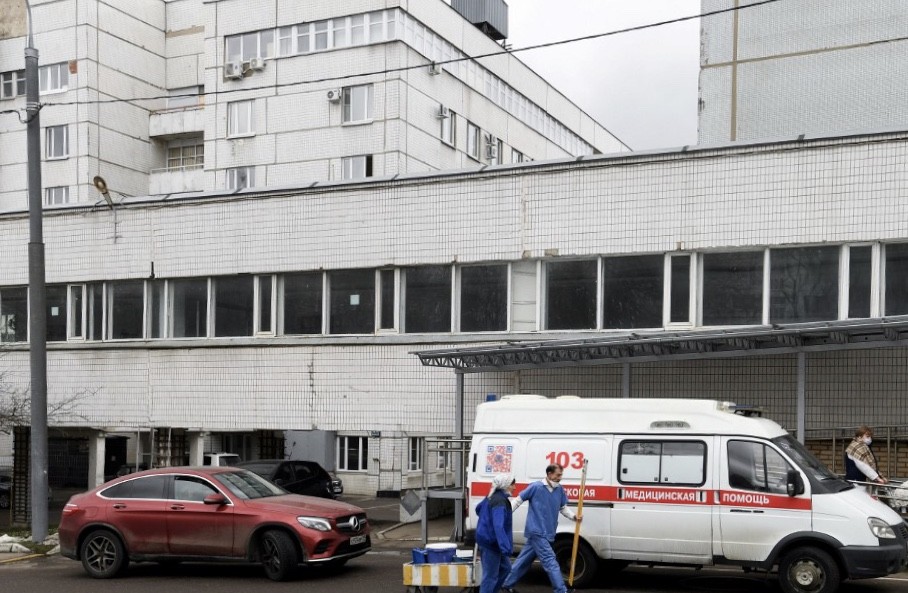 Kebakaran di 2 RS yang Tewaskan 6 Pasien Covid-19 Disebabkan Ventilator, Rusia Gelar Penyelidikan