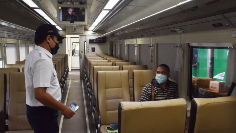 KAI Perpanjang Operasional Kereta Luar Biasa, Masyarakat Umum Boleh Naik