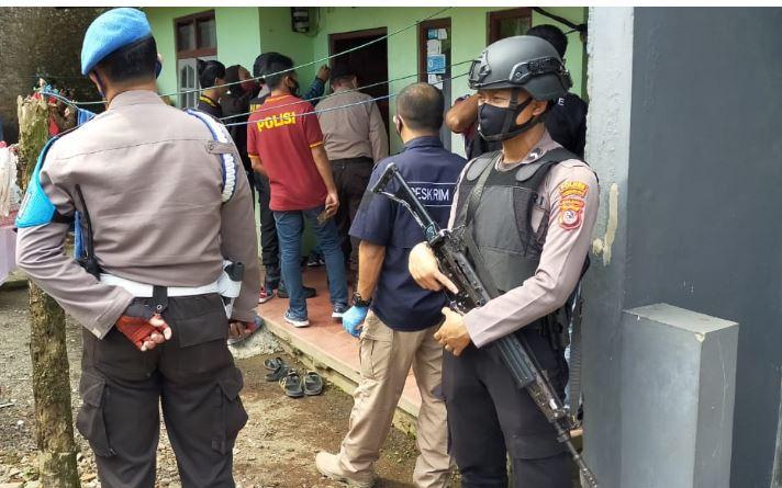 Densus 88 Tangkap Terduga Teroris di Tasikmalaya, Simpan 28 Golok di Tempat Futsal