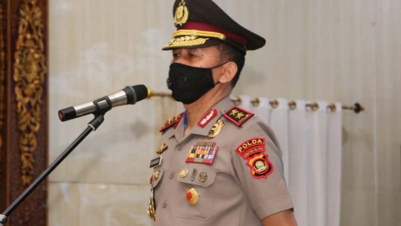 Kapolda Sumsel Berikan Penghargaan kepada 65 Personel Berprestasi
