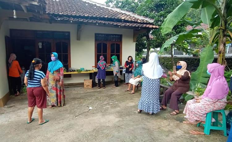 Warga Gunungkidul Dirikan Pasar, Pembeli Dipersilakan Bayar Seikhlasnya