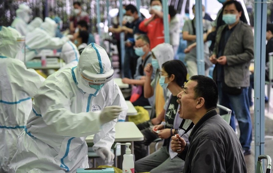 11 Juta Warga Wuhan Mulai Antre Dites Virus Corona