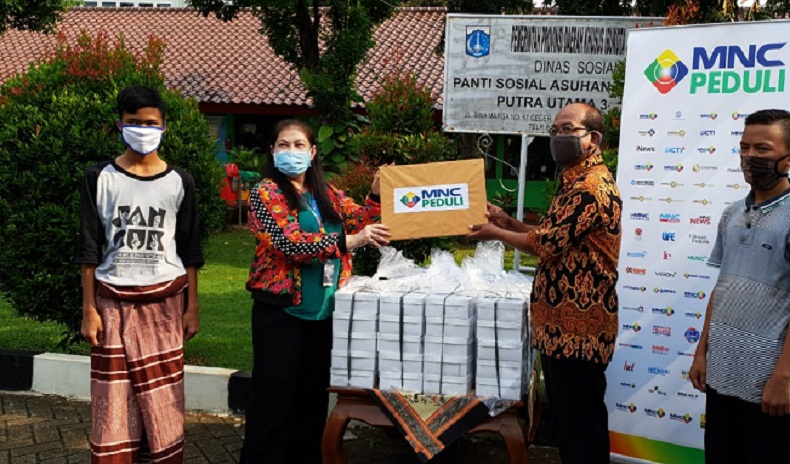 MNC Peduli dan PT Produser Pangan Asia Berbagi Bansos saat Pandemi Corona