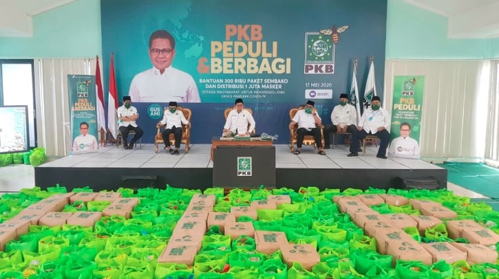 Gus Ami Bagikan 300.000 Paket Sembako dan 1 Juta Masker ke Masyarakat Terdampak Covid-19