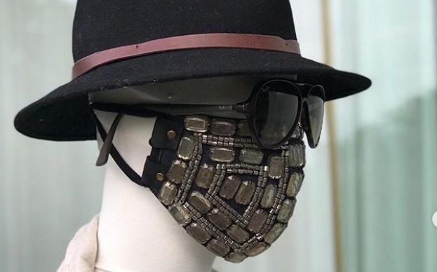 Dampak Corona di Industri Fashion, Marak Belanja Online hingga Desainer Bikin Masker Stylish