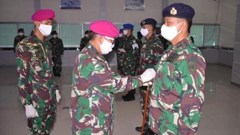 Danlantamal Manado Pimpin Sertijab Danpom dan Kaakun Lantamal VIII