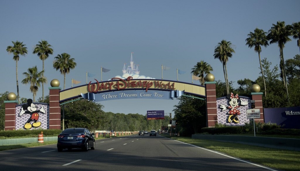 Disney World Resort Florida Dibuka, tapi Pengunjung Belum Bisa Nikmati Wahana Permainan
