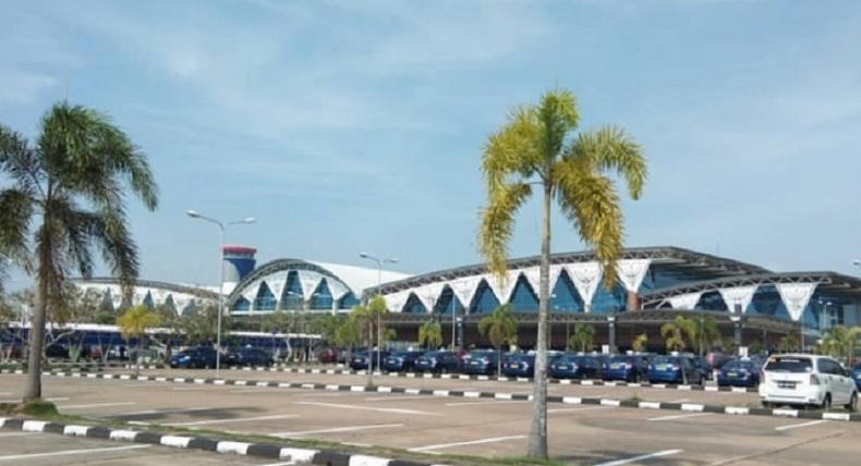 Pesawat Garuda Indonesia Gagal Landing di Bandara Supadio Pontianak karena Cuaca Buruk