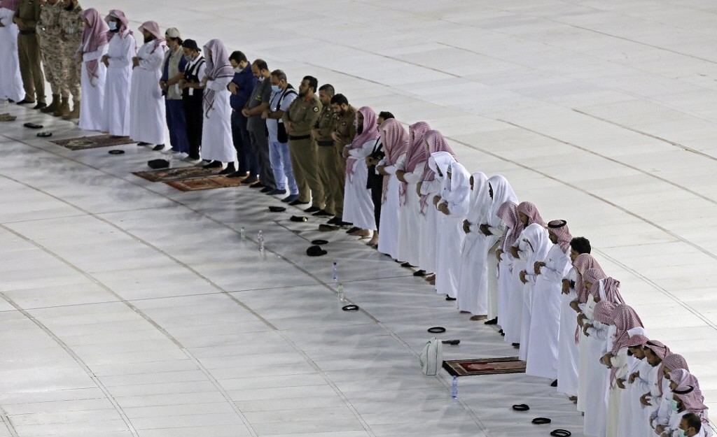 Masjidil Haram dan Nabawi Tetap Gelar Salat Id dengan Jemaah Terbatas