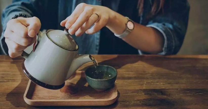 Takut Berat Badan Naik Usai Lebaran, Konsumsi 4 Minuman Ini