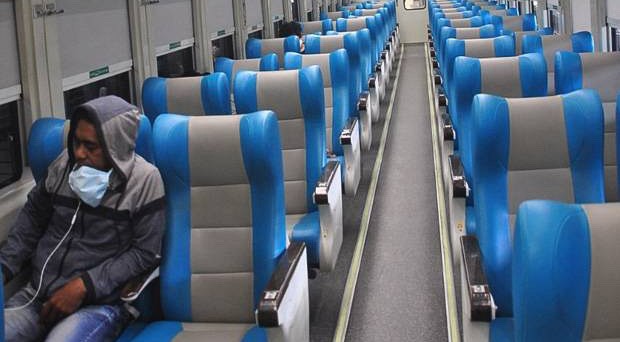 KAI Catat Pengguna KA Luar Biasa pada Lebaran 206 Penumpang, Berikut Jadwal Operasi Terbaru