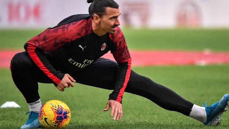 Cedera Otot, Zlatan Ibrahimovic Harus Istirahat 1 Bulan