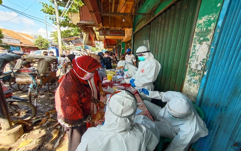 Pedagang Pasar Positif Covid-19 Melonjak Jadi 529 Orang