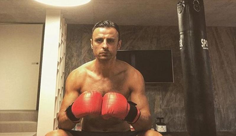 Dukung Anthony Joshua atau Kubrat Pulev? Ini Pilihan Dimitar Berbatov