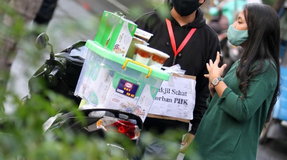 Dampak Covid-19 Berimbas PHK Massal