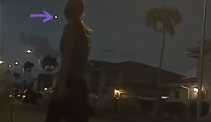 Kamera Mobil Tesla Rekam Detik-Detik Meteor Jatuh dari Langit