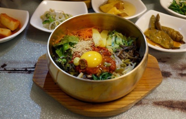 5 Olahan Nasi Populer di Dunia, Salah Satunya Bibimbap dari Korea