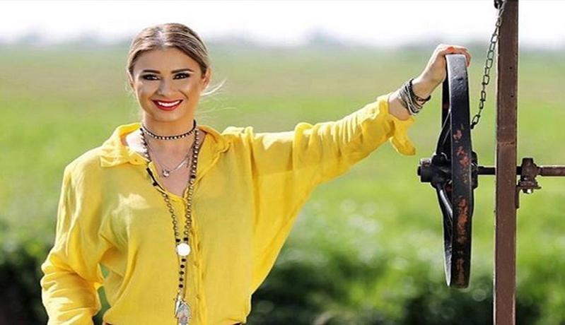 Resmi, Mantan Model Playboy Miliki Klub Sepak Bola Rumania