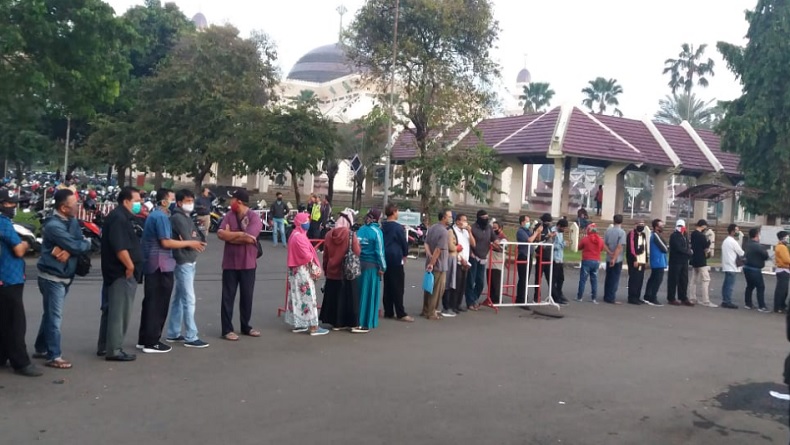 Dibanjiri Warga, Polda Metro Jaya Siapkan 2 Mobil Samsat Keliling