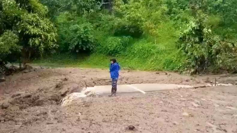 5 Rumah dan 1 Musala di Tanah Datar Rusak Diterjang Longsor