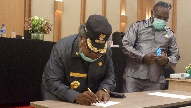 Batal Perpanjang PSDD, Bupati Mimika Resmi Berlakukan Kebijakan Pra-New Normal