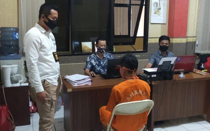 Akibat Utang Piutang, Pria di Tasikmalaya Nekat Tusuk Temannya hingga Tewas