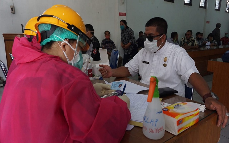 200 Pegawai PD Pasar Kota Medan Jalani Rapid Test, Cegah Penyebaran Covid-19