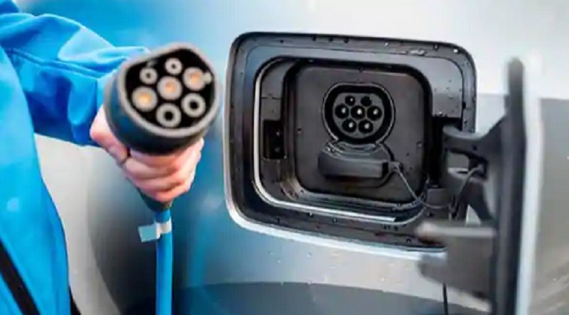 Inggris Beri Bonus hingga Rp100 Juta bagi Konsumen Mobil Listrik