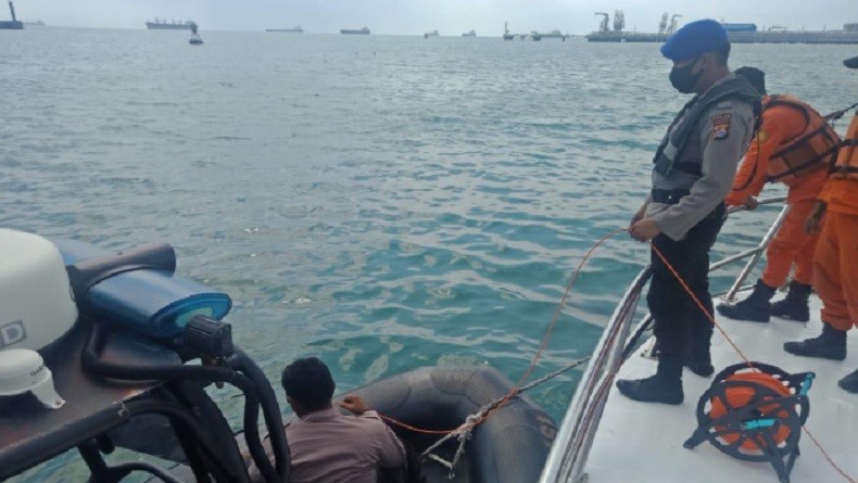 15 Bocah Asyik Berenang di Perairan Batu Bolong, 1 Ditemukan Tewas