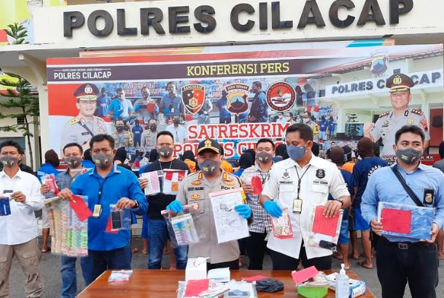 19 Pelaku Togel di Cilacap Ditangkap, Kapolres: Mereka Jadikan Judi Mata Pencaharian