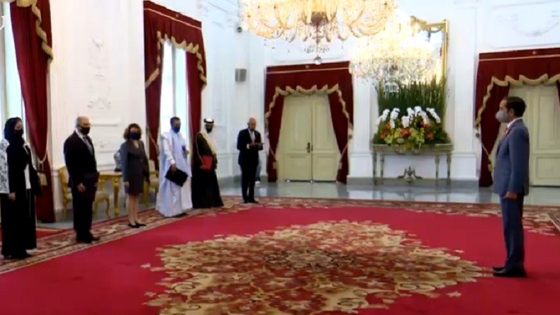 Jokowi Terima Surat Kepercayaan 7 Dubes Negara Sahabat di Istana