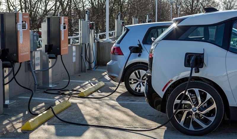 Jerman Anggarkan Rp7,9 Triliun Bangun 1 Juta Stasiun Pengisian Mobil Listrik
