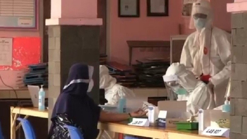 Hasil Swab Test 14 Pedagang di Pasar Rawa Kerbau Positif Covid-19