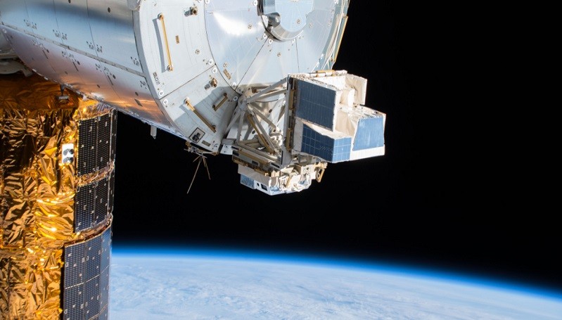Cara Melihat Stasiun Luar Angkasa dengan Mata Telanjang