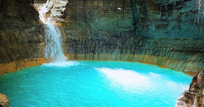 Air Terjun Eksotis Ini Bukan di Luar Negeri, Waimarang Miliki Kolam Jernih