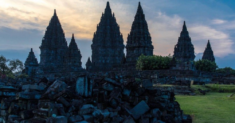Story Telling Jadi Pengalaman Baru Berwisata di Candi