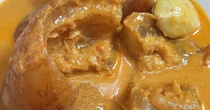 Mencicipi Gulai Tunjang Khas Minang, Daging Empuk Dimasak dengan Rempah