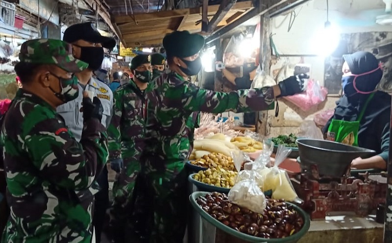 Istana: Physical Distancing di Pasar Sulit Dikendalikan