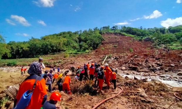 3 Korban Longsor di Rumbia Jeneponto Belum Ditemukan
