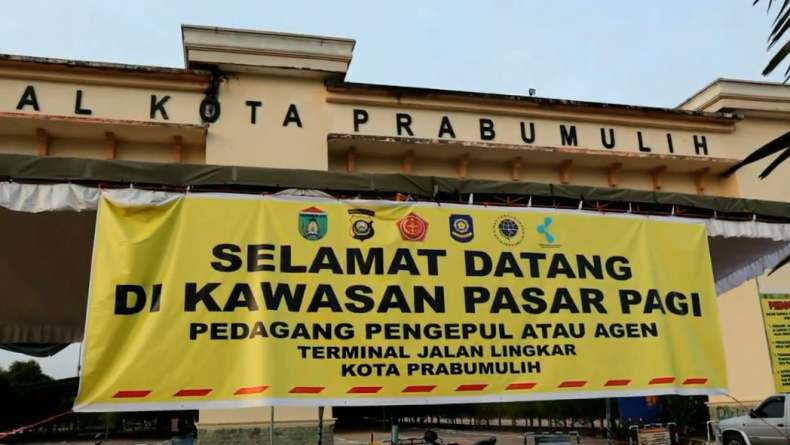 Sepi Pembeli, Pedagang Prabumulih Nekat kembali ke Pasar Tradisional Modern