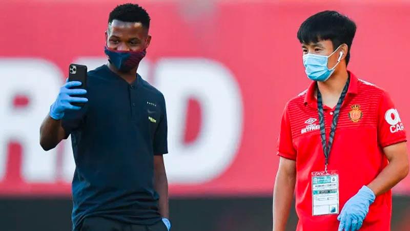 Terpisah 5 Tahun, Ansu Fati dan Takefusa Kubo Reuni sebelum Pertandingan