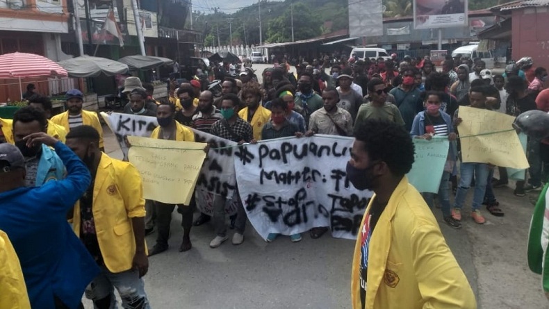 Hari Ini Putusan Sidang Kasus Kekerasan di Papua, Mahasiswa Gelar Unjuk Rasa