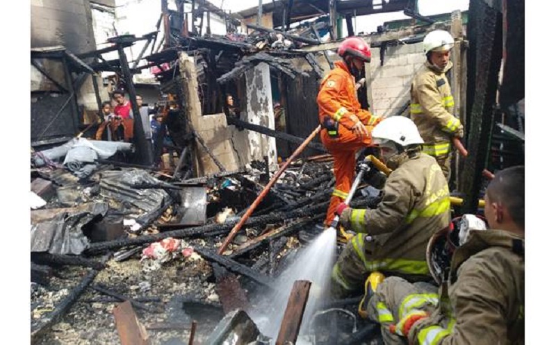 Kebakaran Hanguskan 22 Rumah Semi Permanen di Koja, Diduga akibat Ledakan Tabung Elpiji