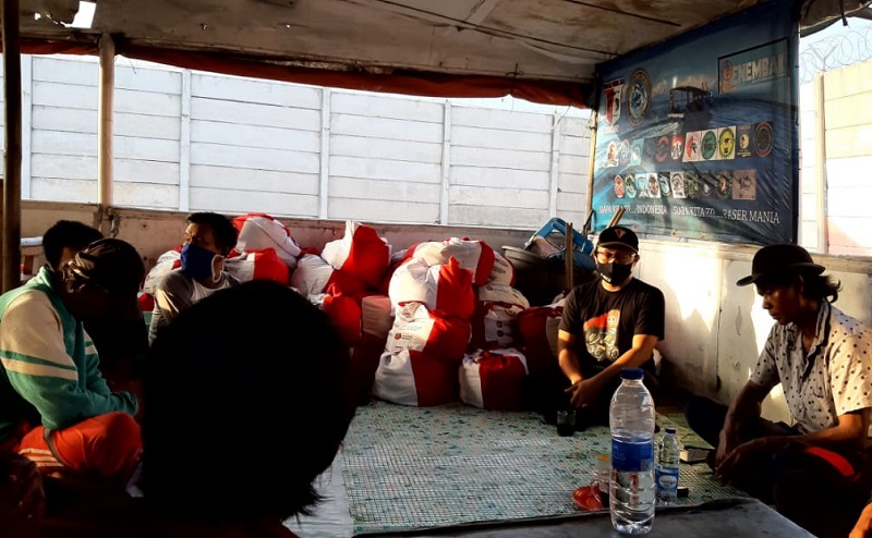 Pemuda Muhammadiyah Salurkan Bantuan untuk Nelayan Marunda Terdampak Covid-19