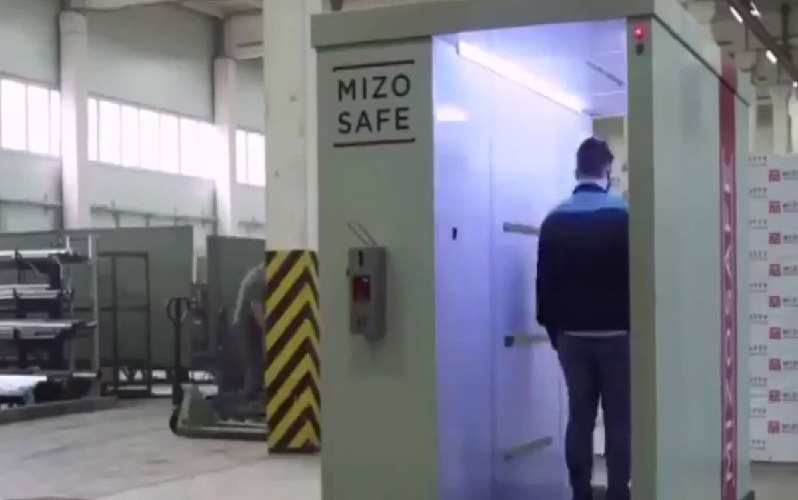 Rumah Vladimir Putin Dipasangi Terowongan Disinfeksi untuk Cegah Covid-19