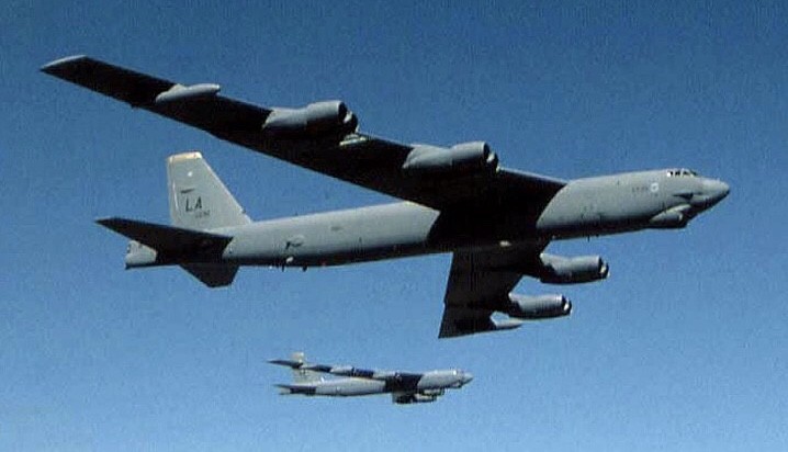 Giliran Jet Tempur Rusia Tempel Pesawat Pengebom B-52 AS