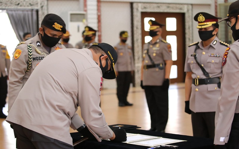 Kapolda Pimpin Sertijab Irwasda dan Dirlantas Polda Sumut